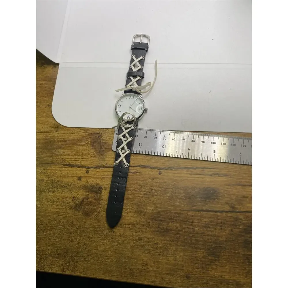 Womens Silver Vintage White Ribbon Lace Watch New Battery